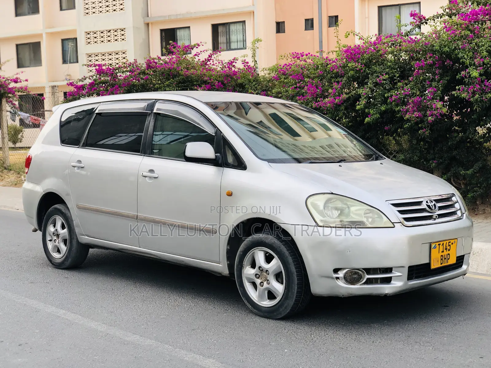 Toyota Ipsum 2003 Silver