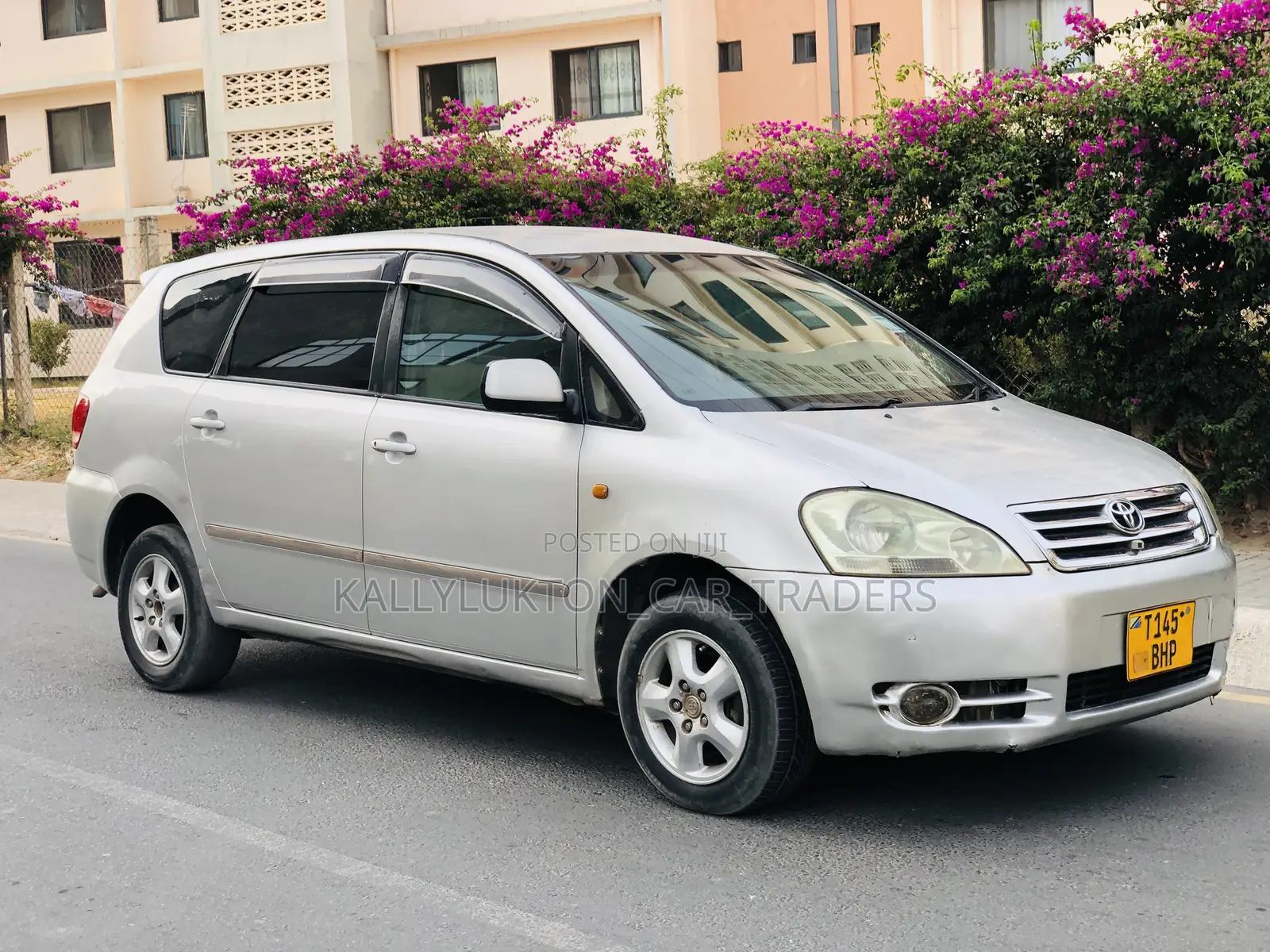 Toyota Ipsum 2003 Silver