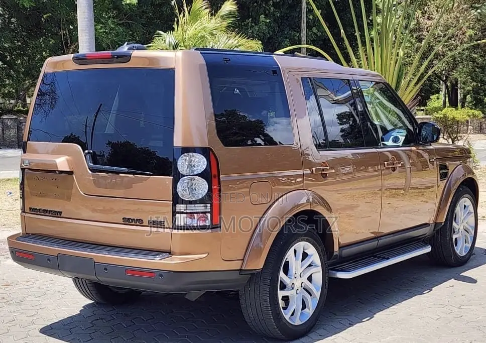 Land Rover Discovery 2014 Orange