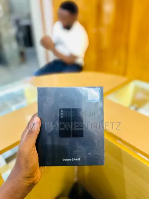 New Samsung Galaxy Z Fold 5 256 GB Black