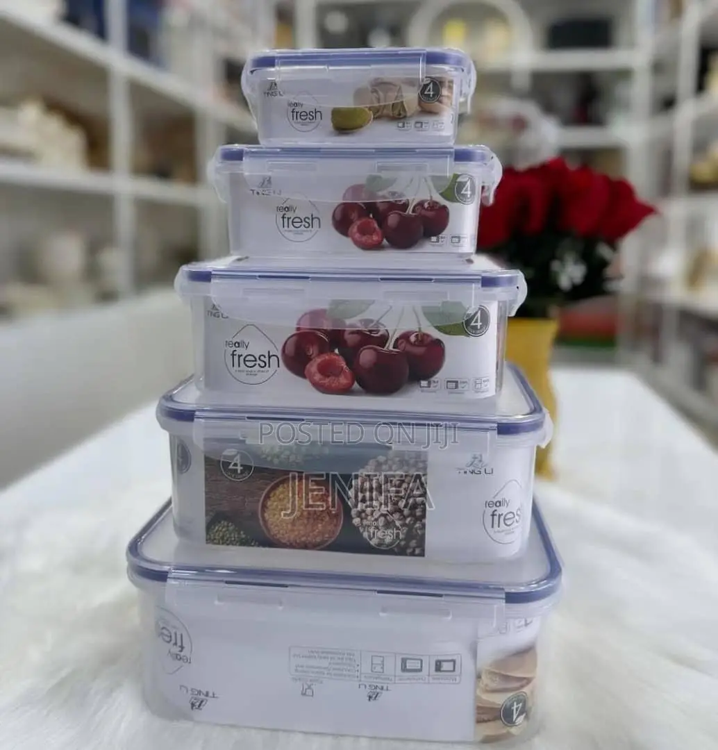 Plastic Containers Set