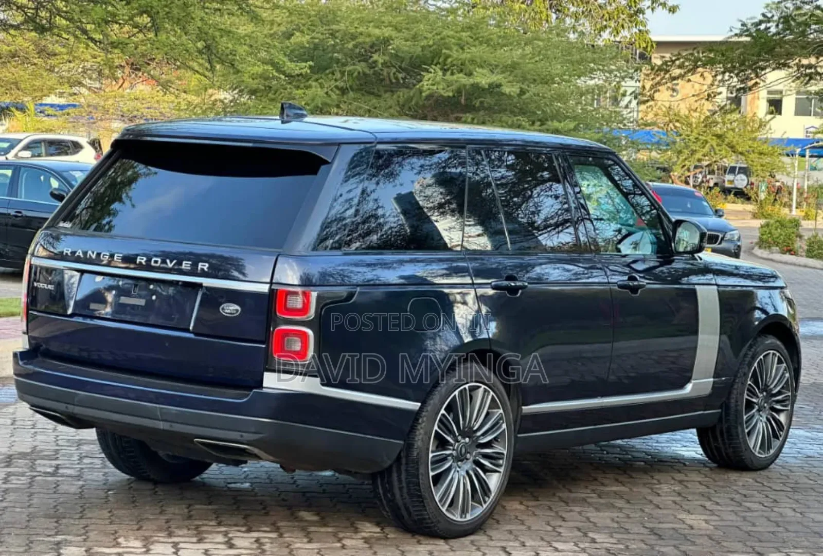 Land Rover Range Rover Vogue 2018 Blue