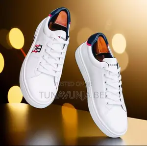 White Tommy Hilfeger Raba