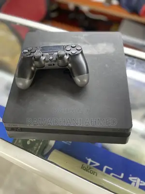 Game Ps4 Slim 500gb