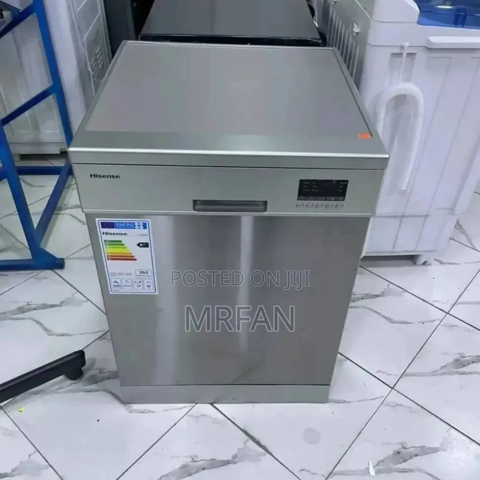 Hisense Dish Washer 
)Mashine Ya Kuoshea Vyombo)