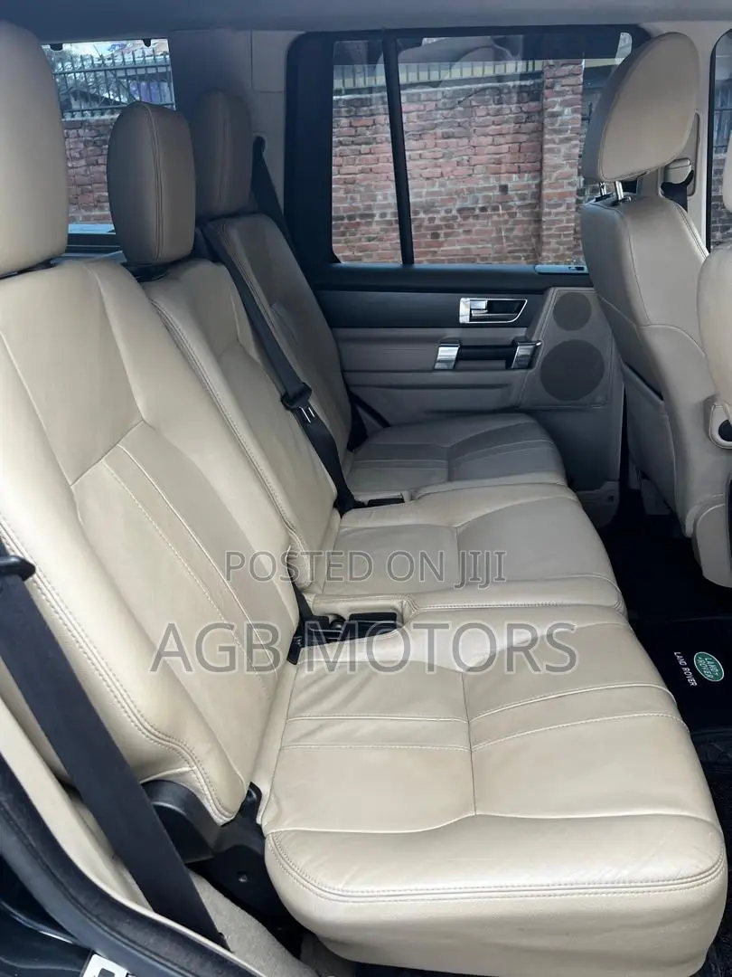Land Rover Discovery 2014 Black