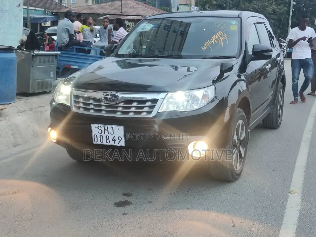 Subaru Forester 2.5X Automatic 2011 Black