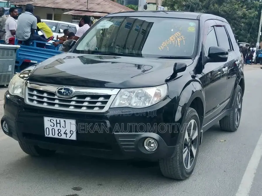 Subaru Forester 2.5X Automatic 2011 Black