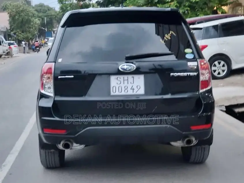 Subaru Forester 2.5X Automatic 2011 Black