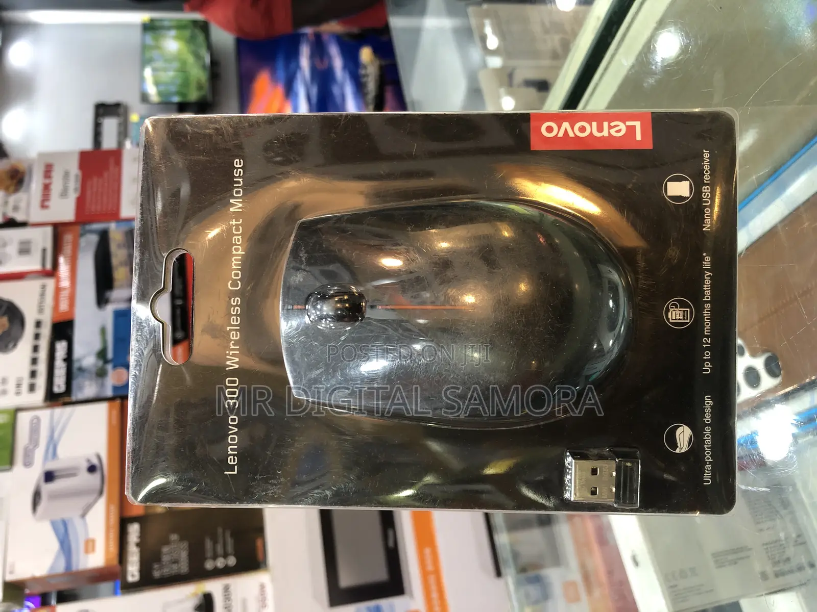 Lenovo 300 Wireless Compact Mouse