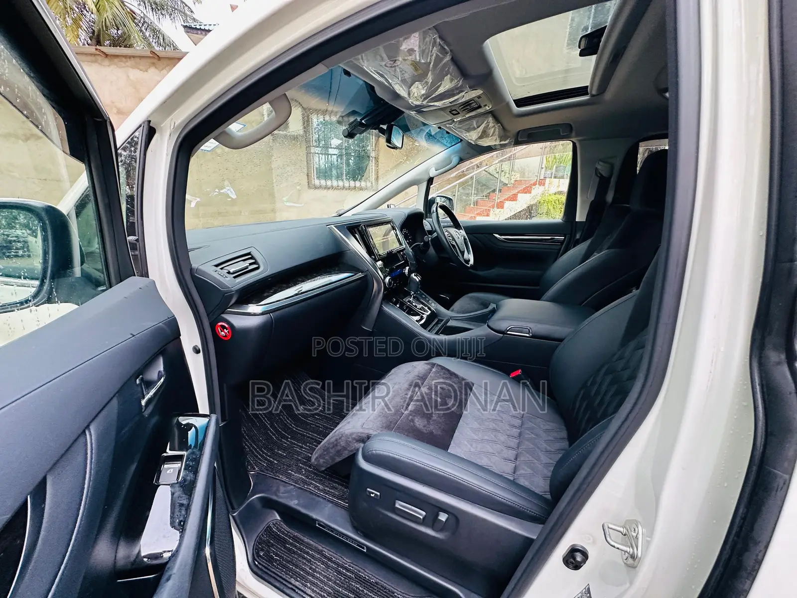 Toyota Alphard 2.4 Petrol FWD 2015 White