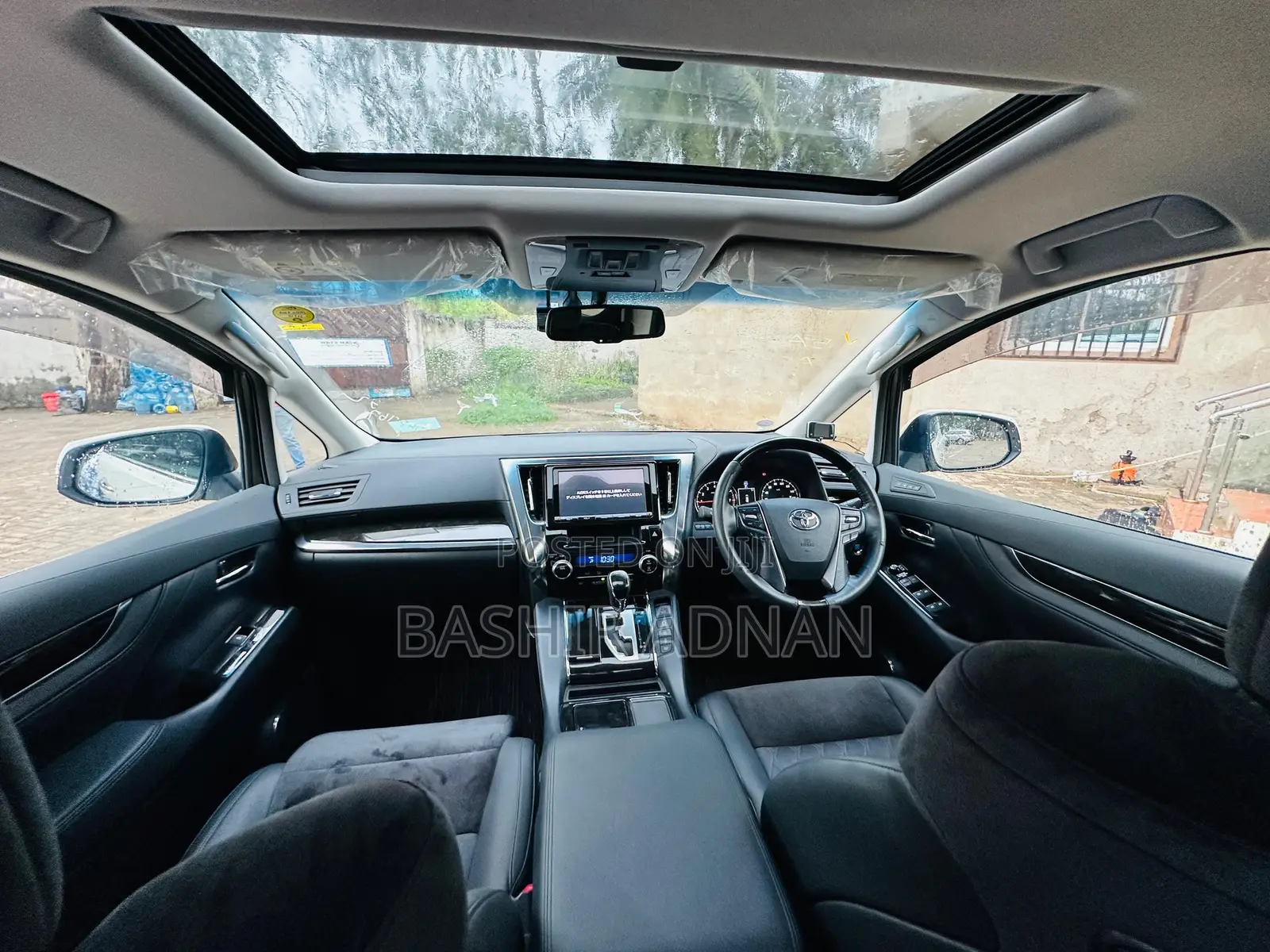 Toyota Alphard 2.4 Petrol FWD 2015 White