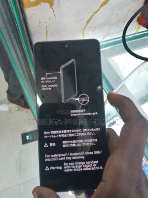 Sharp Aquos sense5G 64 GB Black