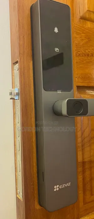 Kitasa Cha Fingerprint/Password Na Card.