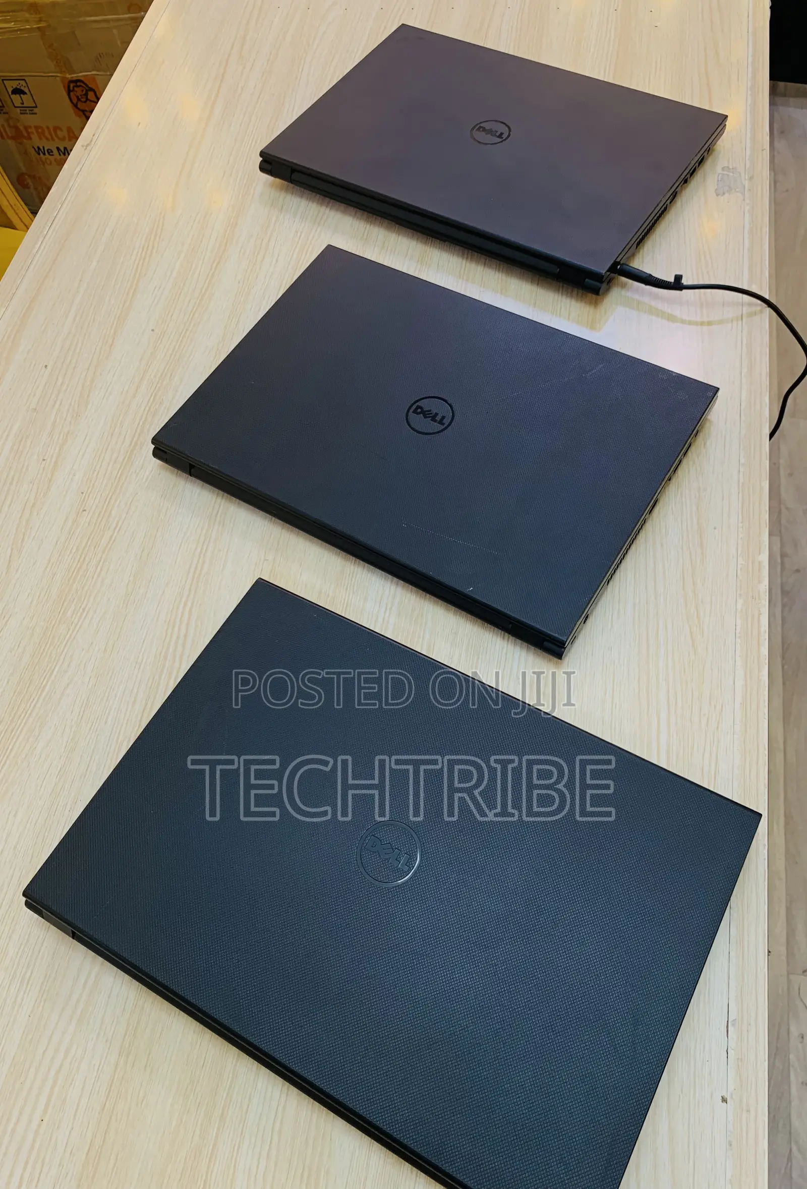 Laptop Dell Inspiron 15 3000 8GB AMD A6 HDD 1T