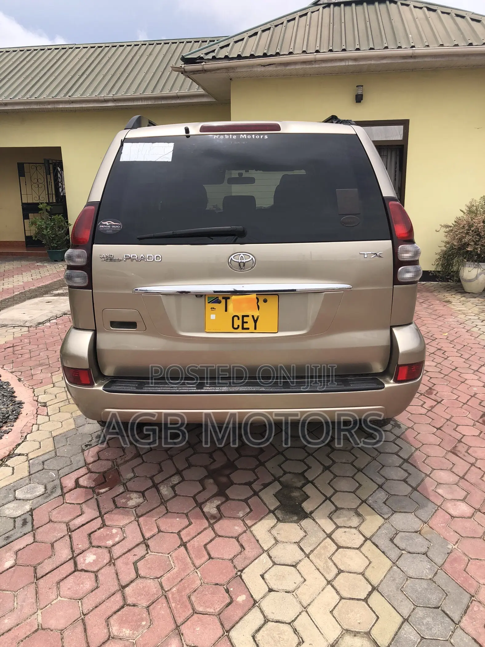 Toyota Land Cruiser Prado 2004 Gold