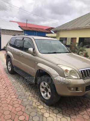 Toyota Land Cruiser Prado 2004 Gold