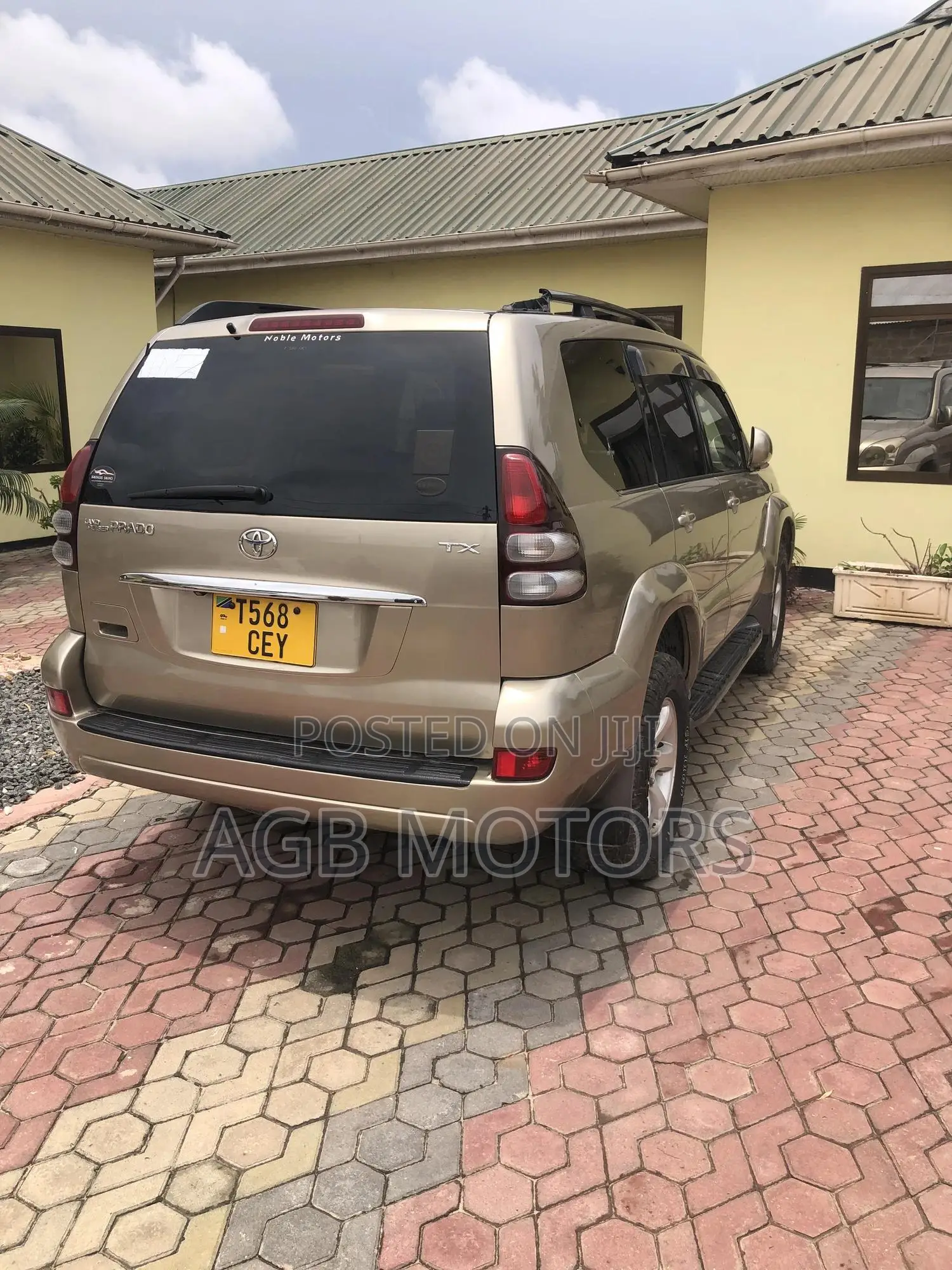 Toyota Land Cruiser Prado 2004 Gold