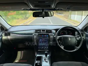 Toyota Crown 2007 Pearl