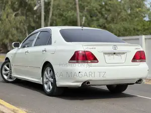 Toyota Crown 2007 Pearl