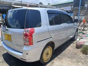 Toyota Raum 2007 Silver