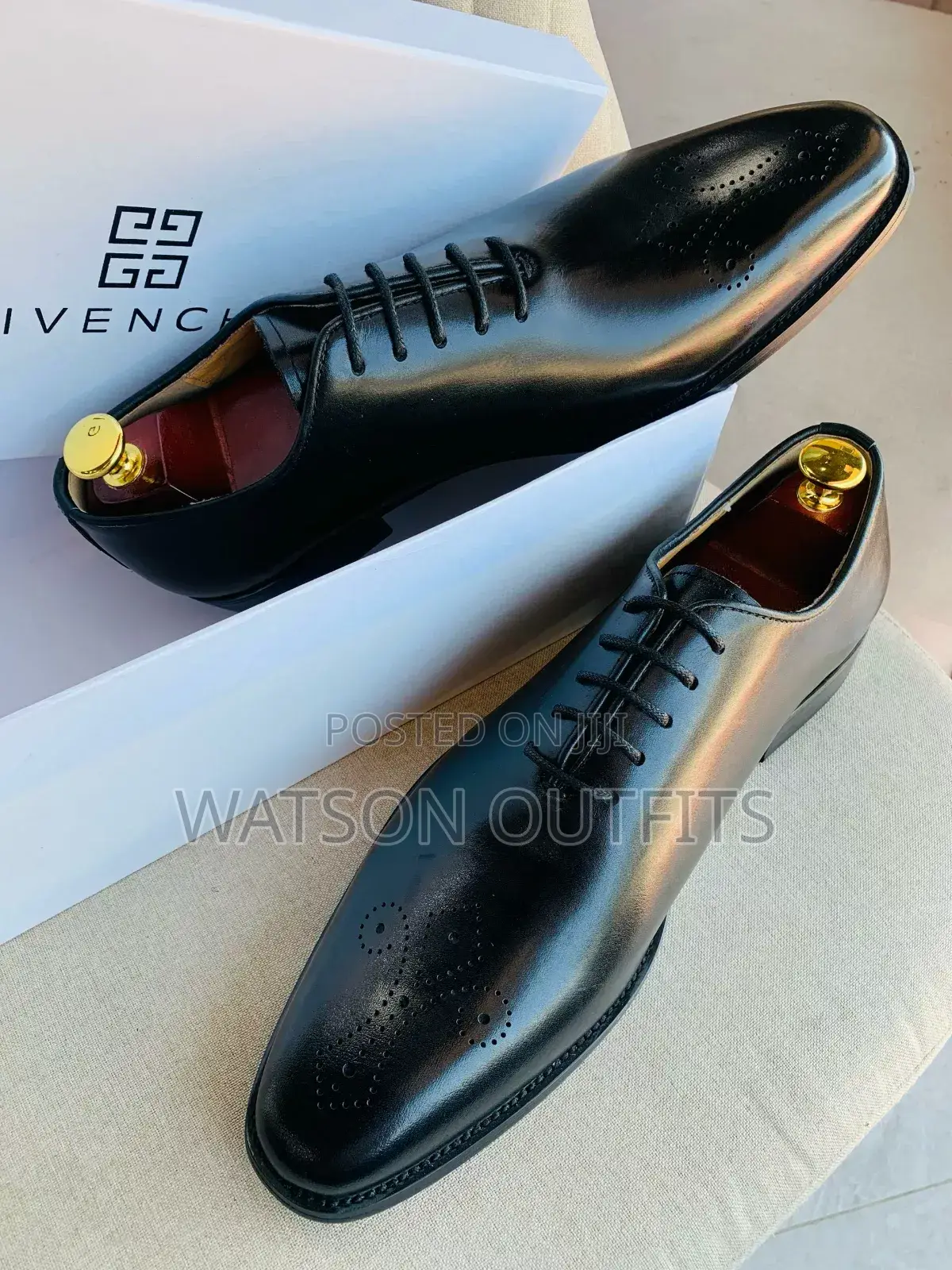 Non Smooth Nice Looking Footwears/Shoes