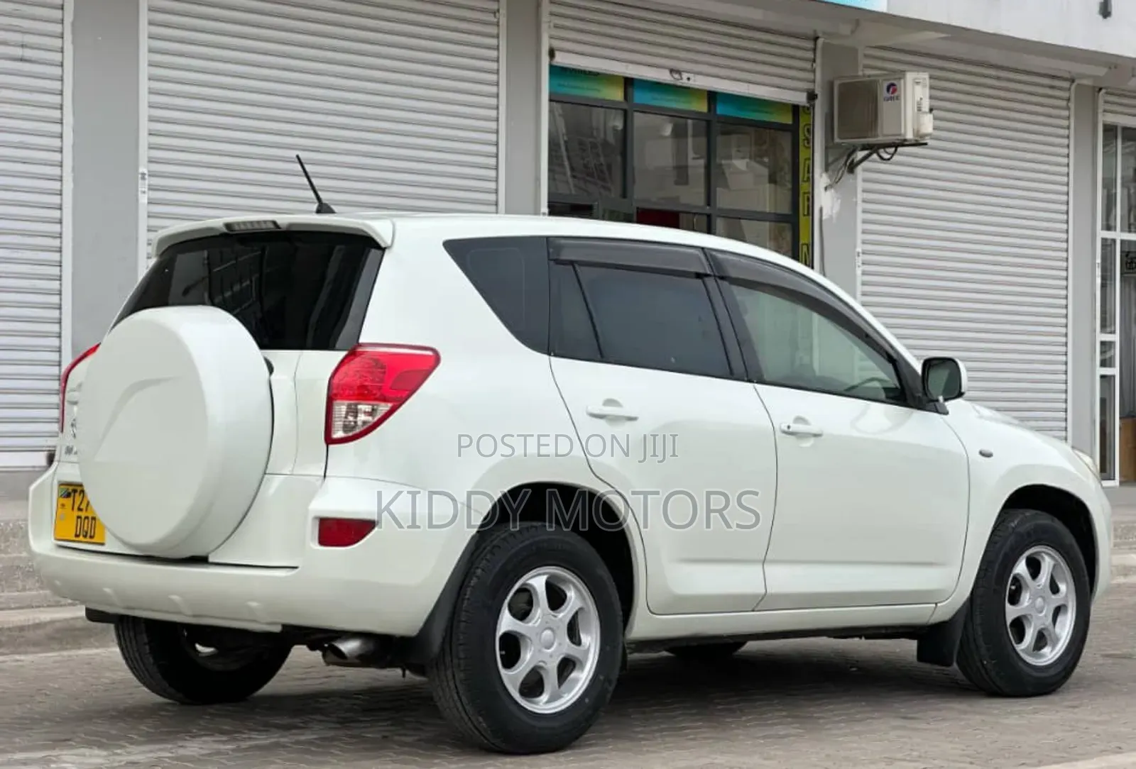 Toyota RAV4 2008 White