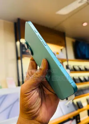 New Apple iPhone 16 128 GB Green