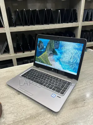 Laptop HP EliteBook 820 G3 8GB Intel Core I5 SSD 256GB