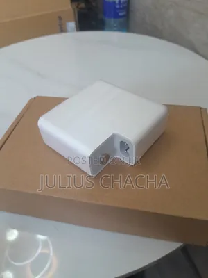 Macbook Adapter