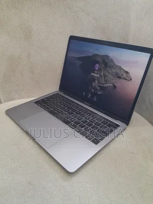 Laptop Apple MacBook Pro 2017 16GB Intel Core I7 SSD 256GB