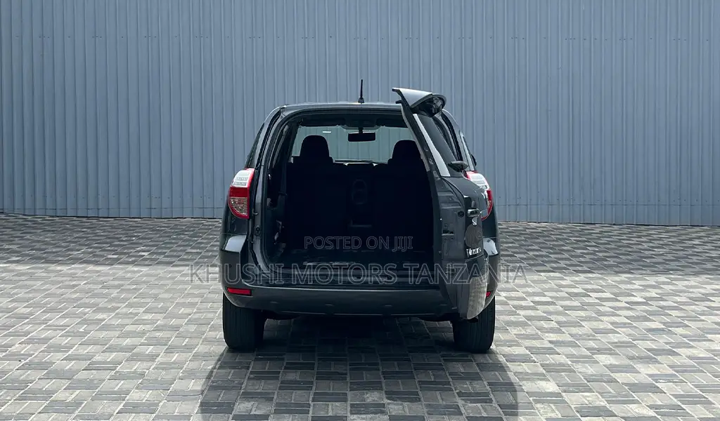 Toyota Vanguard 2009 Gray
