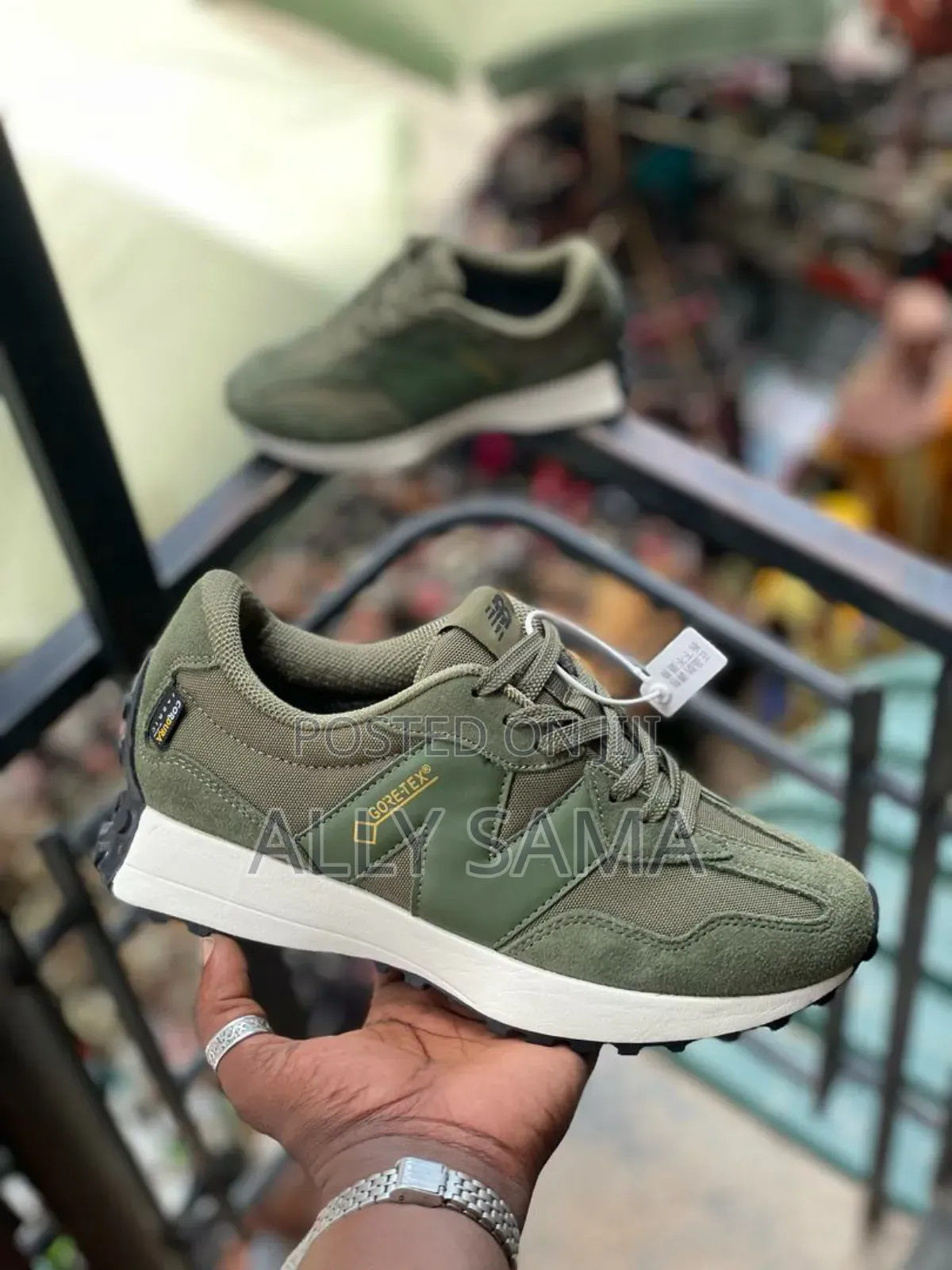 Mens Sneakers Newbalance Green Material Leather