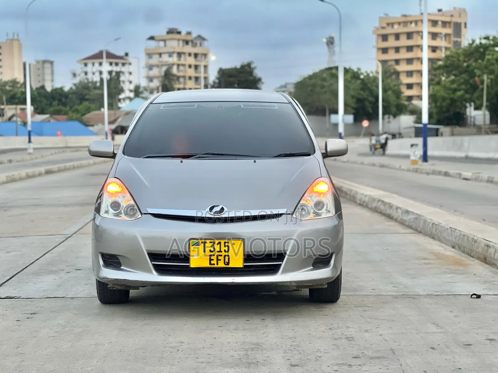 Toyota Wish 2005 Silver