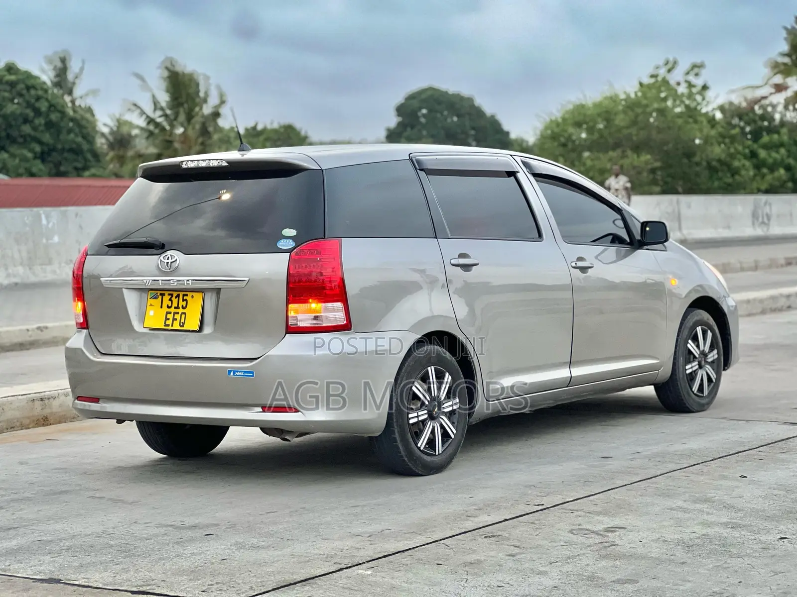 Toyota Wish 2005 Silver
