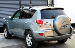 Toyota RAV4 2007 Green
