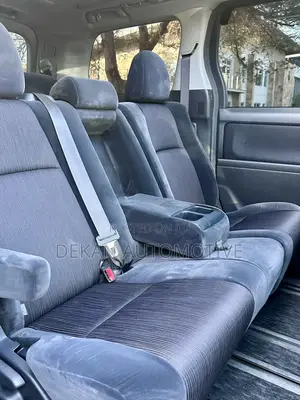 Toyota Vellfire 2009 White