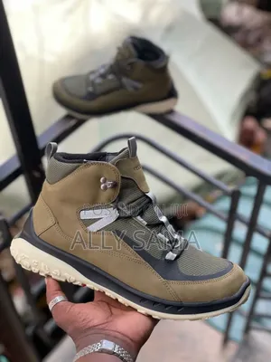 Men's Boots Eccro New Brand Town