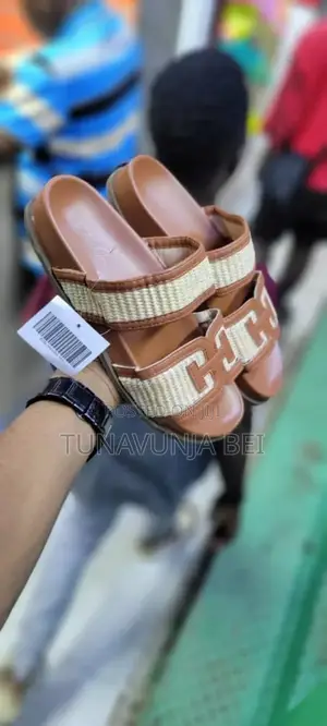 Sandal Kali Za Kike