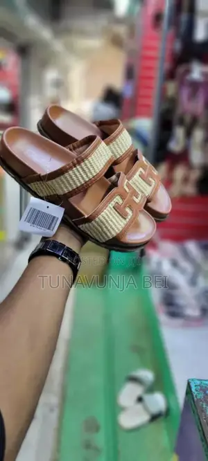 Sandal Kali Za Kike