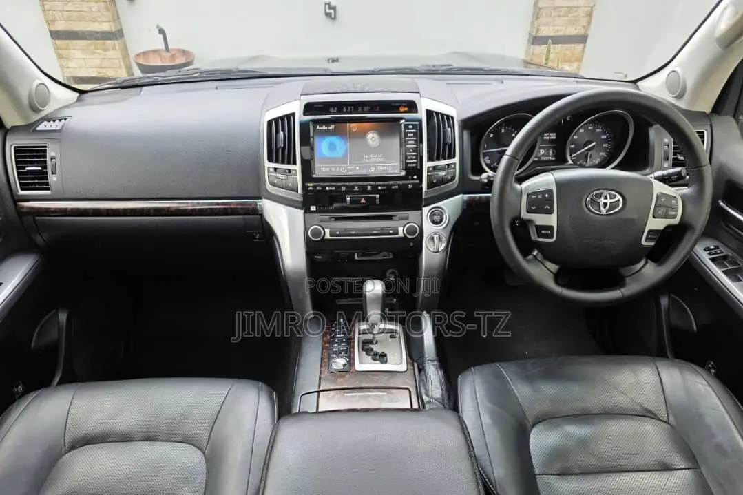 Toyota Land Cruiser 2015 Black