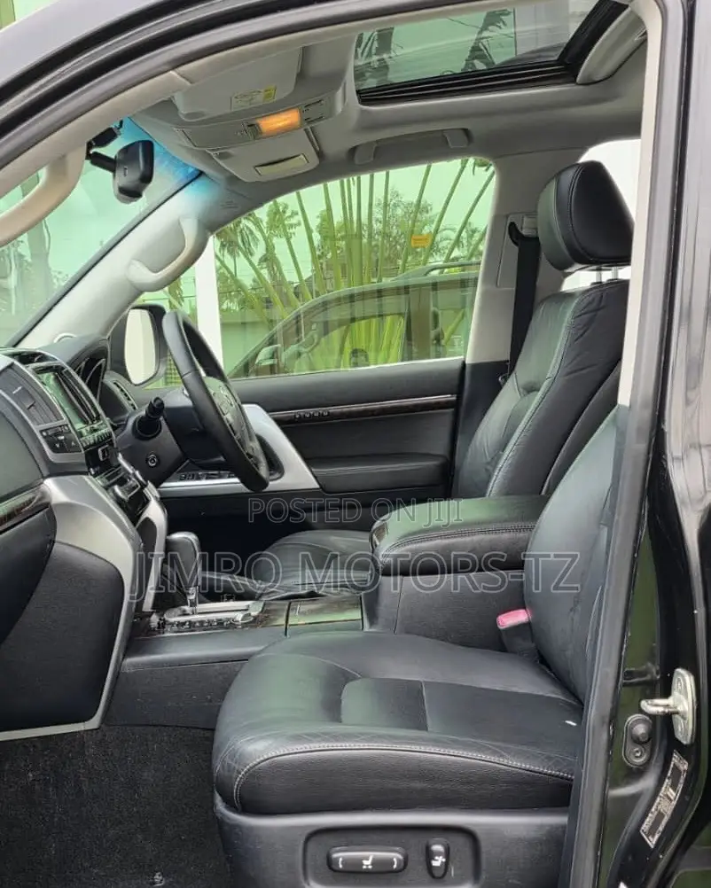Toyota Land Cruiser 2015 Black
