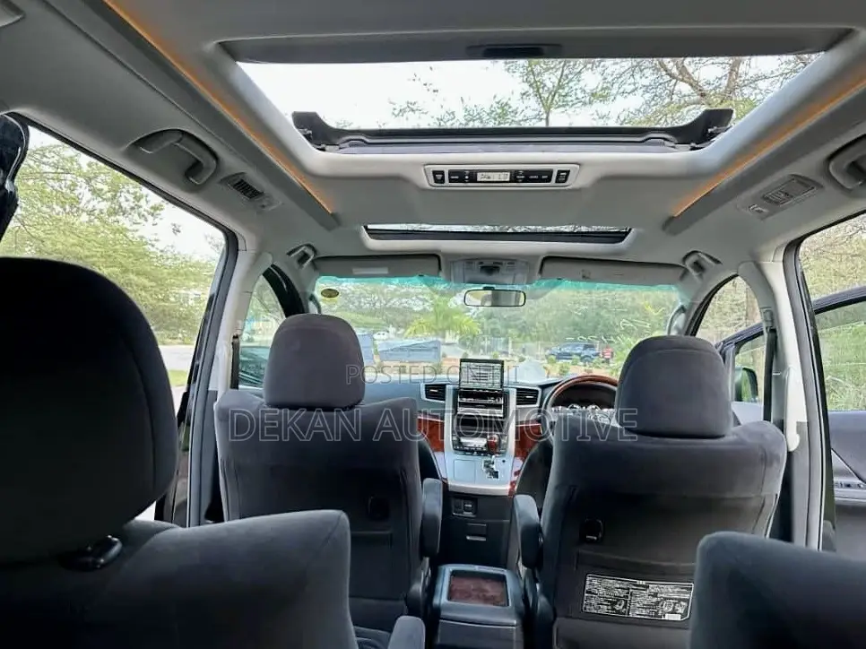 Toyota Vellfire 2010 Black