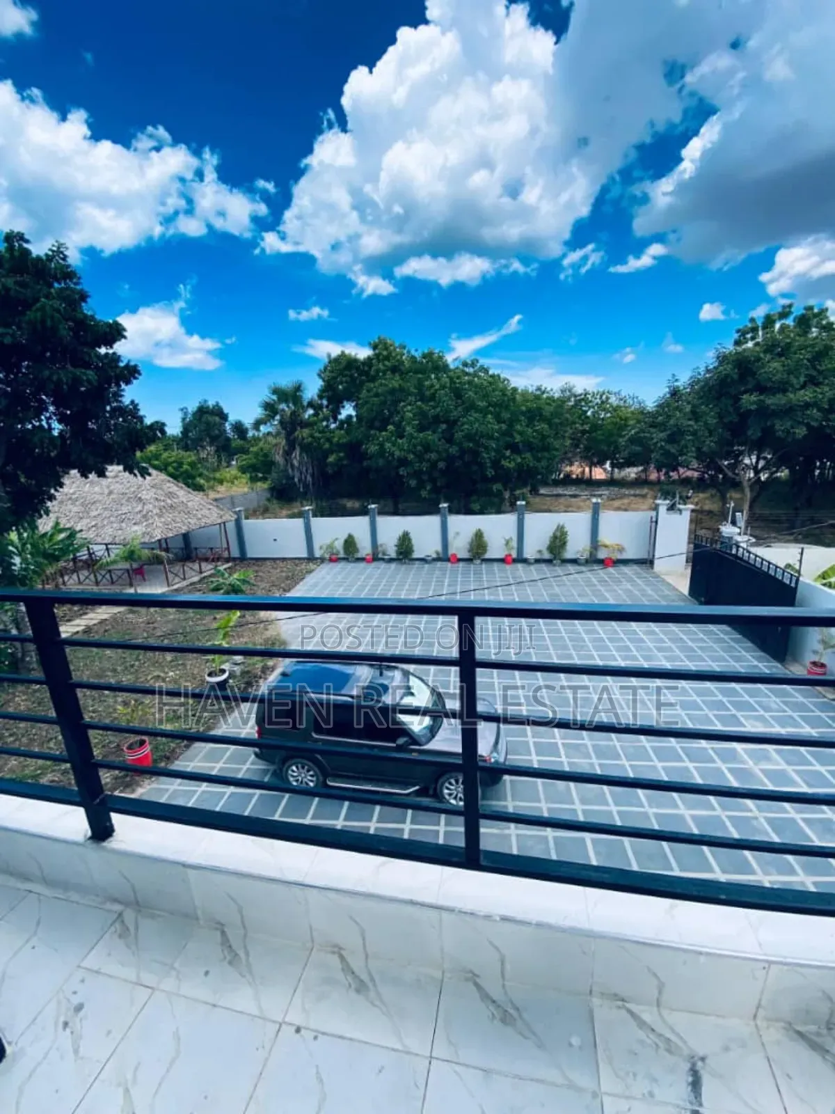 Furnished 10bdrm House in Kigamboni for sale