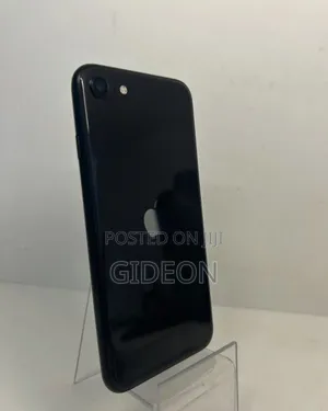 Photo - Apple iPhone SE (2020) 64 GB Black