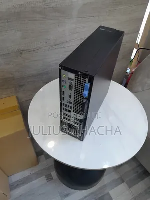 Desktop Computer Dell OptiPlex 7070 8GB Intel Core i7 HDD 500GB