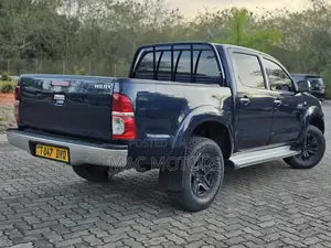 Toyota Hilux 2.5 D-4D 2008 Blue