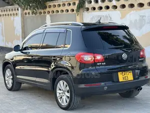 Volkswagen Tiguan 1.4 TSI 2008 Black