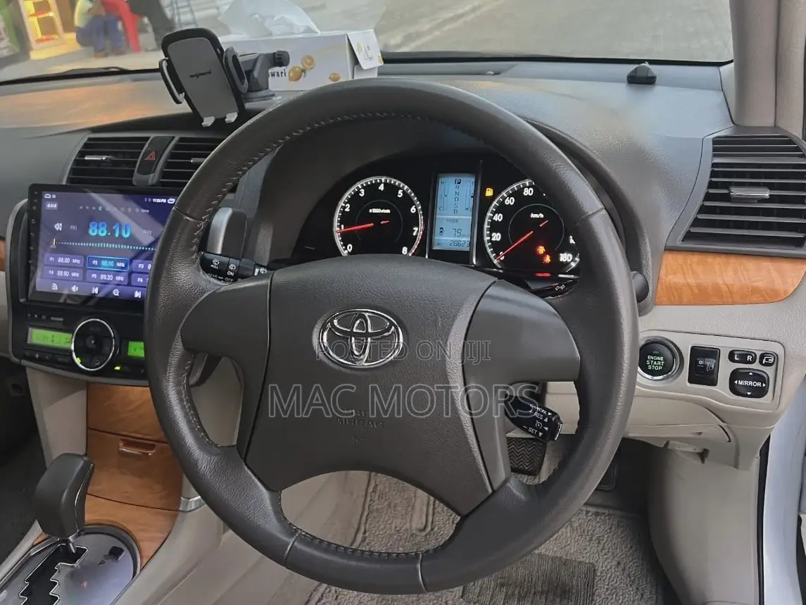 Toyota Premio 2.0 FWD 2009 White