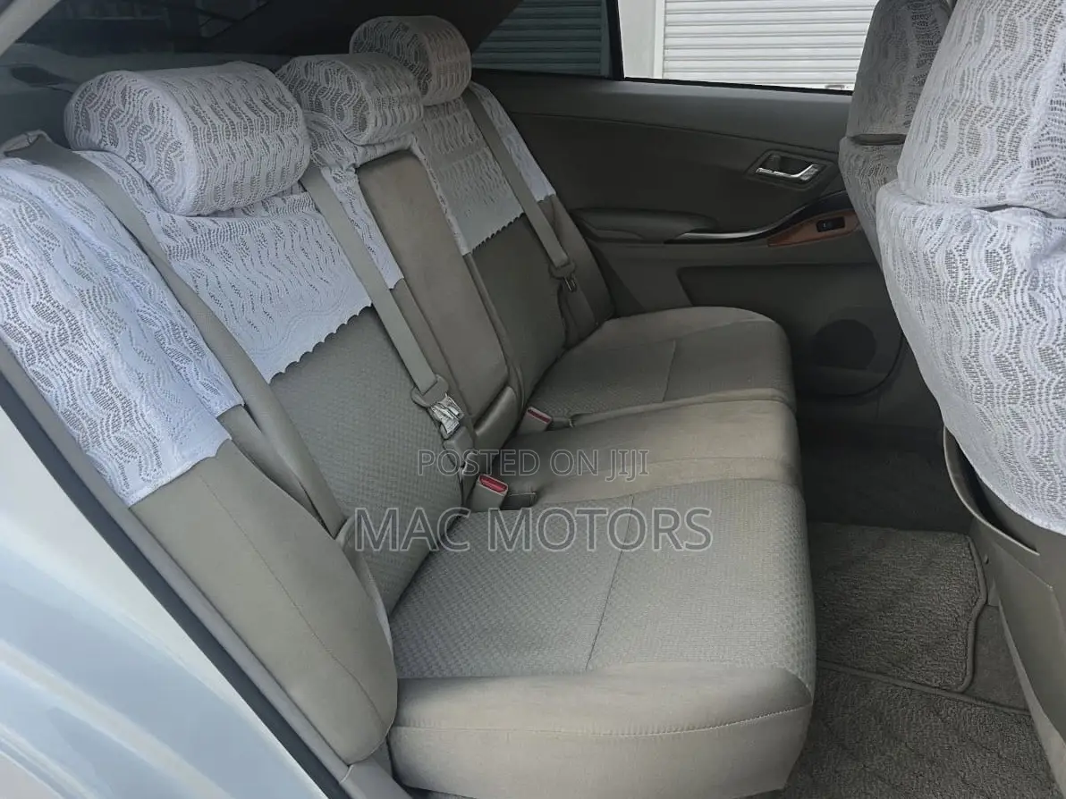 Toyota Premio 2.0 FWD 2009 White